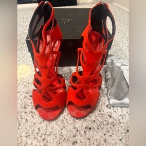 Women’s Size 8 Giuseppe Zanotti Red Suede Strappy Sandals